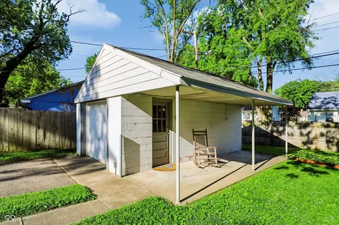 5614 Rosslyn Avenue Indianapolis IN 46220