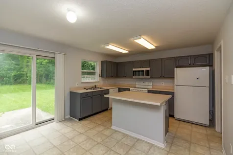 8602 Belle Union Drive Indianapolis IN 46113