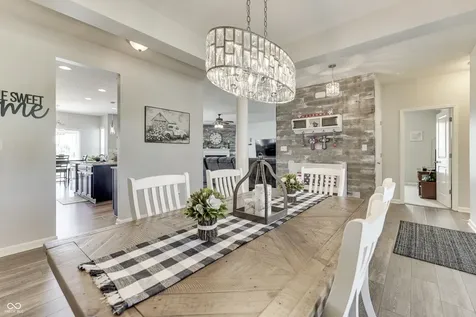 10441 Oxer Drive Fishers IN 46040