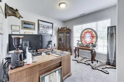 10441 Oxer Drive Fishers IN 46040