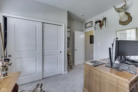 10441 Oxer Drive Fishers IN 46040