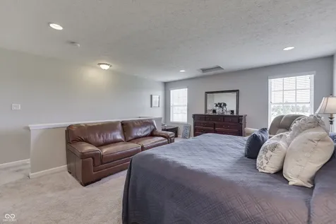 10441 Oxer Drive Fishers IN 46040