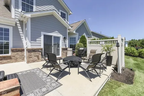 10441 Oxer Drive Fishers IN 46040