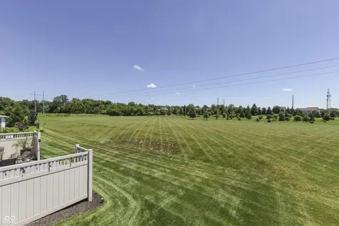 10441 Oxer Drive Fishers IN 46040