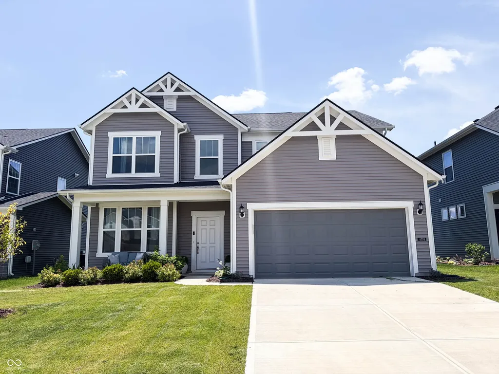6799 Seattle Slew Drive Whitestown IN 46075