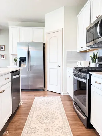 6799 Seattle Slew Drive Whitestown IN 46075