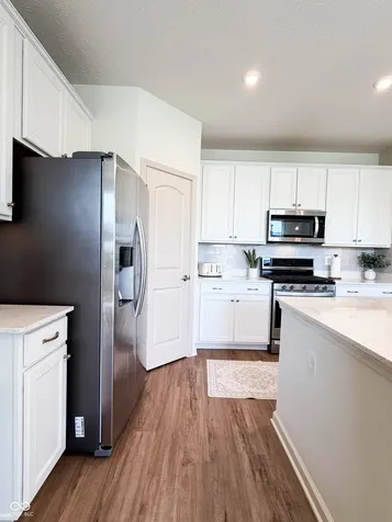 6799 Seattle Slew Drive Whitestown IN 46075