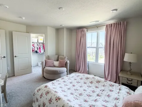 6799 Seattle Slew Drive Whitestown IN 46075