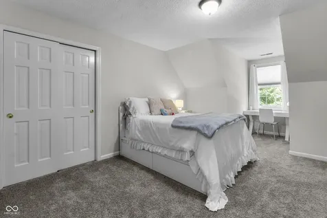 11135 Clarkston Zionsville IN 46077