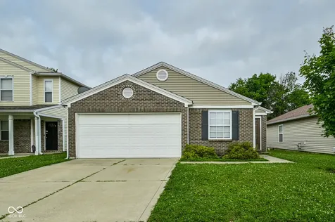 1804 Feather Reed Lane Greenwood IN 46143