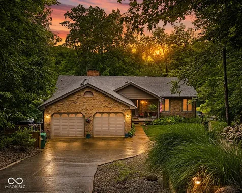 2576 S Glen Cove Martinsville IN 46151