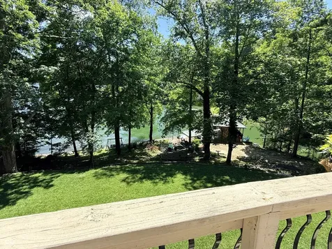 2576 S Glen Cove Martinsville IN 46151