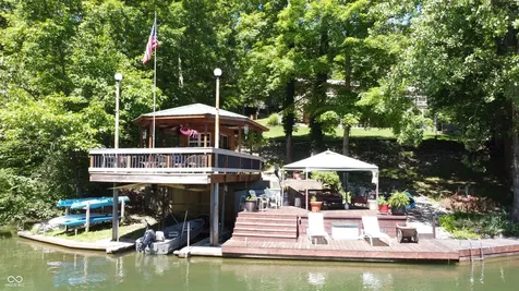 2576 S Glen Cove Martinsville IN 46151
