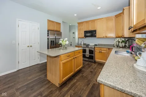 5889 Pebblestream Drive Carmel IN 46033