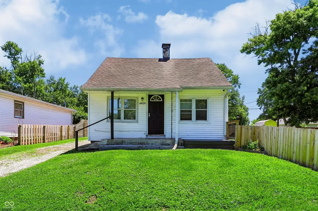 4929 W Caven Street Indianapolis IN 46241