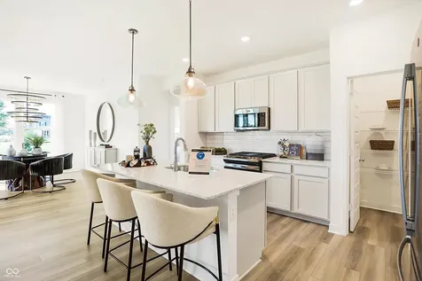 9341 Devonshire Way Mccordsville IN 46055