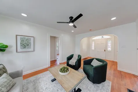 102 N Sheridan Avenue Indianapolis IN 46219