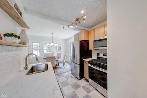 102 N Sheridan Avenue Indianapolis IN 46219