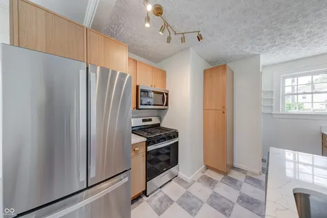 102 N Sheridan Avenue Indianapolis IN 46219