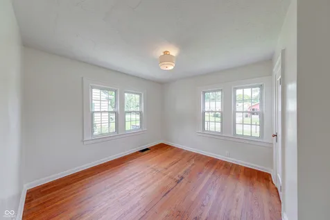 102 N Sheridan Avenue Indianapolis IN 46219
