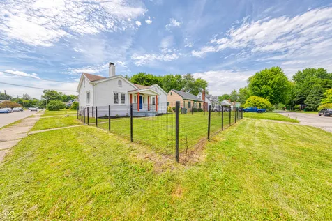 102 N Sheridan Avenue Indianapolis IN 46219