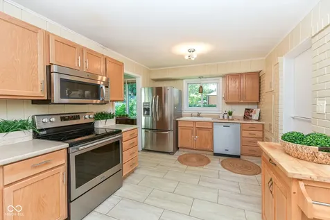 6905 Munsee Lane Indianapolis IN 46260