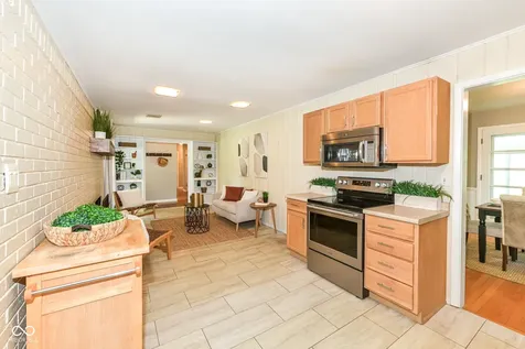 6905 Munsee Lane Indianapolis IN 46260