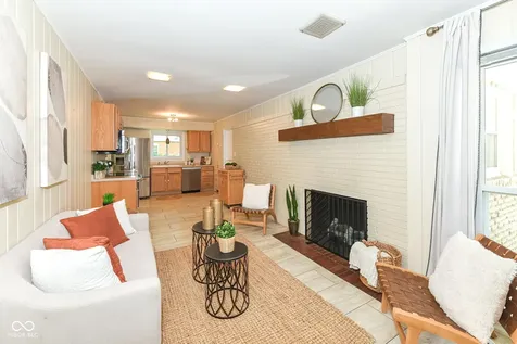 6905 Munsee Lane Indianapolis IN 46260