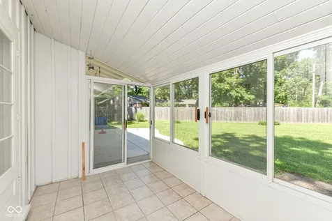 6905 Munsee Lane Indianapolis IN 46260