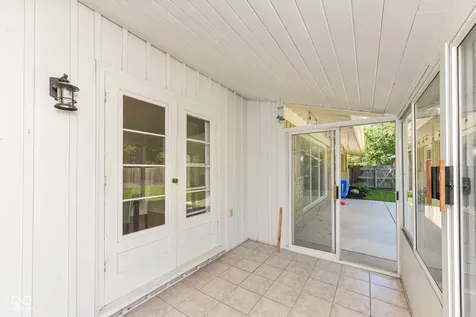 6905 Munsee Lane Indianapolis IN 46260