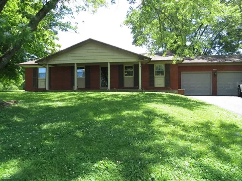 11261 E State Road 46 Columbus IN 47203