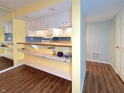 1526 Roanoke Drive Zionsville IN 46077