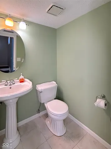 1526 Roanoke Drive Zionsville IN 46077
