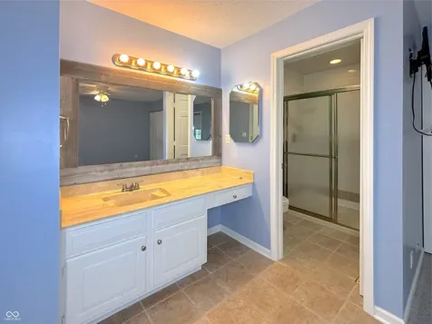 1526 Roanoke Drive Zionsville IN 46077