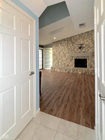1526 Roanoke Drive Zionsville IN 46077