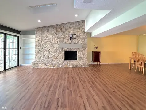 1526 Roanoke Drive Zionsville IN 46077