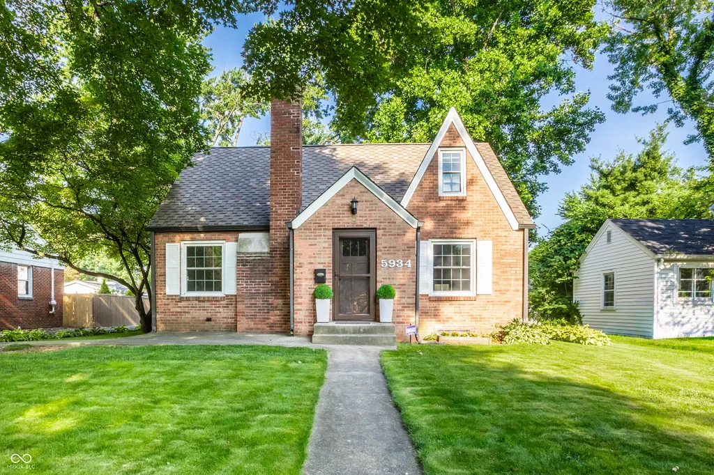 5934 Crittenden Avenue Indianapolis IN 46220