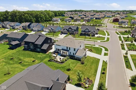 19949 Chatham Green Drive Westfield IN 46074