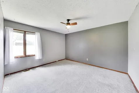 6768 W Brier Creek Drive New Palestine IN 46163