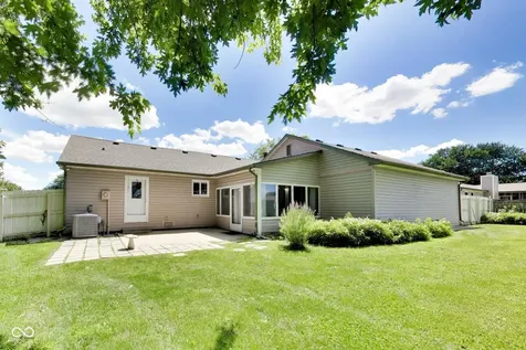 6768 W Brier Creek Drive New Palestine IN 46163