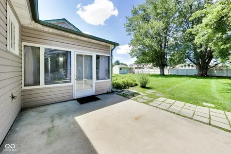 6768 W Brier Creek Drive New Palestine IN 46163