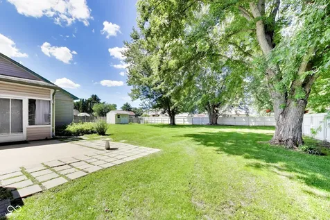 6768 W Brier Creek Drive New Palestine IN 46163