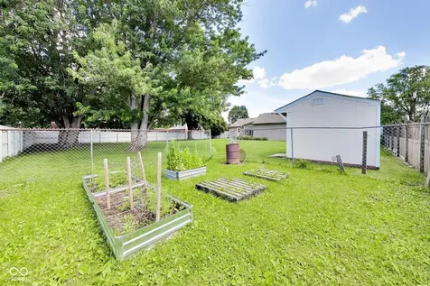 6768 W Brier Creek Drive New Palestine IN 46163
