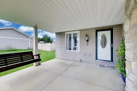 6768 W Brier Creek Drive New Palestine IN 46163