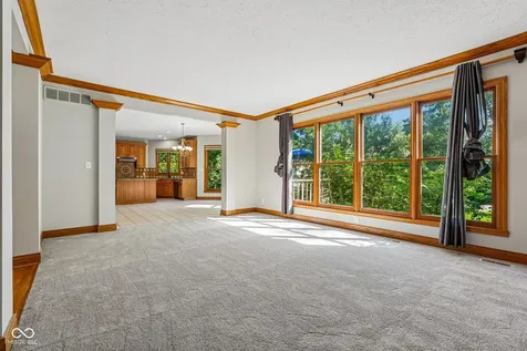 11464 Old Stone Drive Indianapolis IN 46236