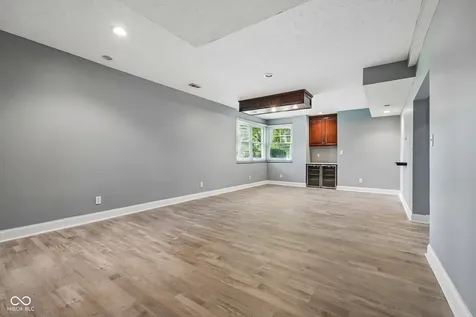 11464 Old Stone Drive Indianapolis IN 46236