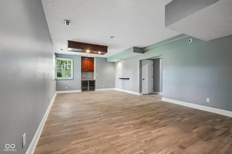 11464 Old Stone Drive Indianapolis IN 46236