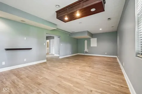 11464 Old Stone Drive Indianapolis IN 46236