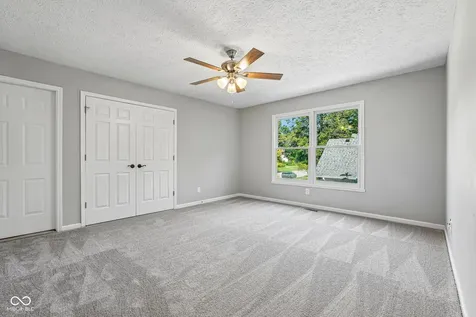 11464 Old Stone Drive Indianapolis IN 46236