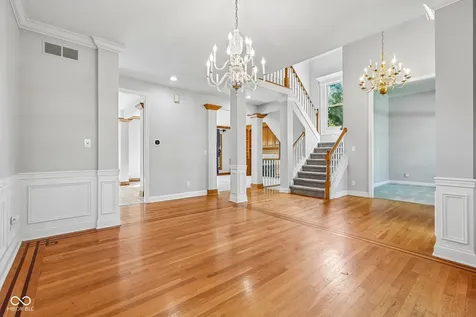 11464 Old Stone Drive Indianapolis IN 46236